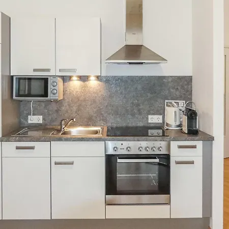 Beautiful In F-8344 W/ Wifi And 1 Bedrooms Apartman